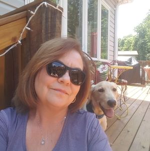 Meet your Posher, Angela